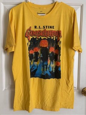 Vintage Look Goosebumps R.L. Stine Pumpkin Head Graphic T-Shirt - Yellow - Large